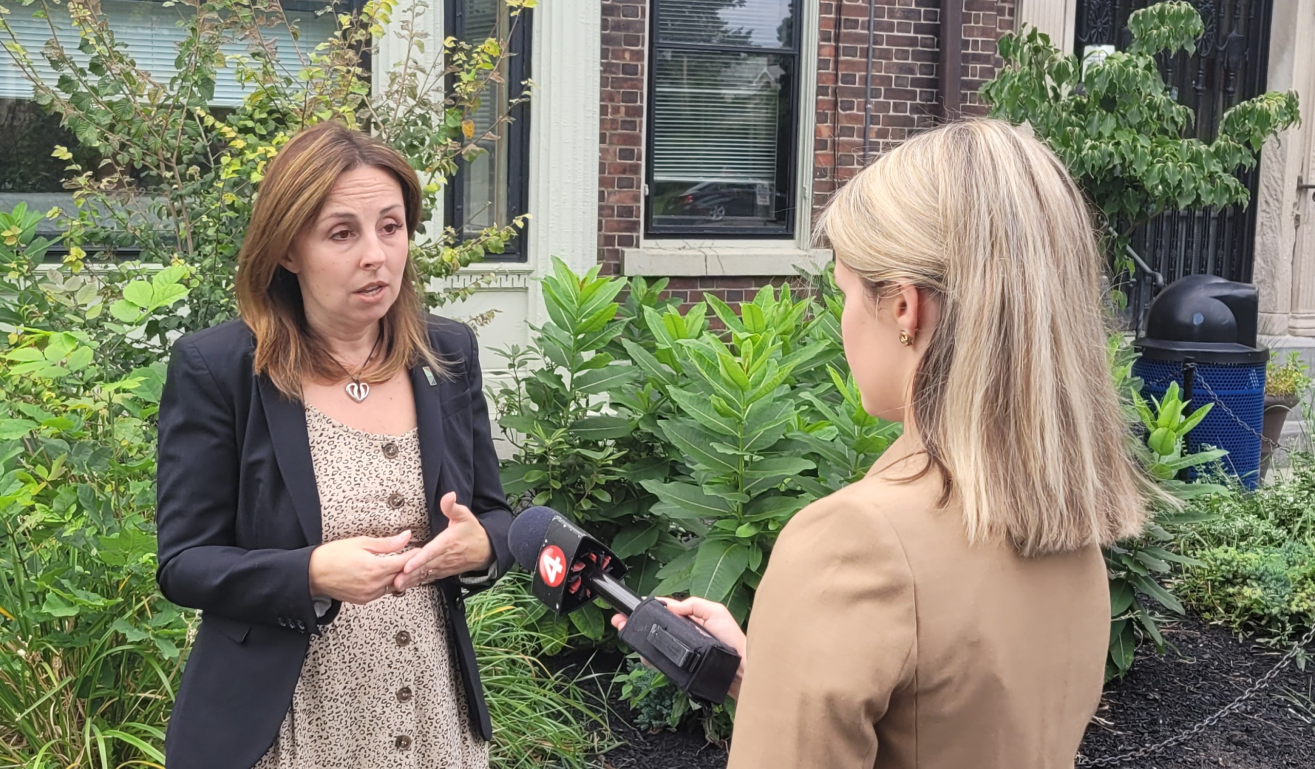 Jennifer Rizzo-Choi discusses the process of seeking asylym with WIVB's Tara Lynch. 
